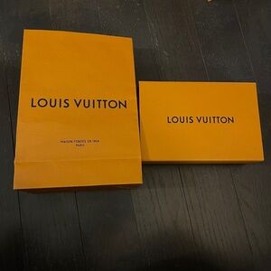 Louis Vuitton full set medium empty box shopping bag home decoration storage